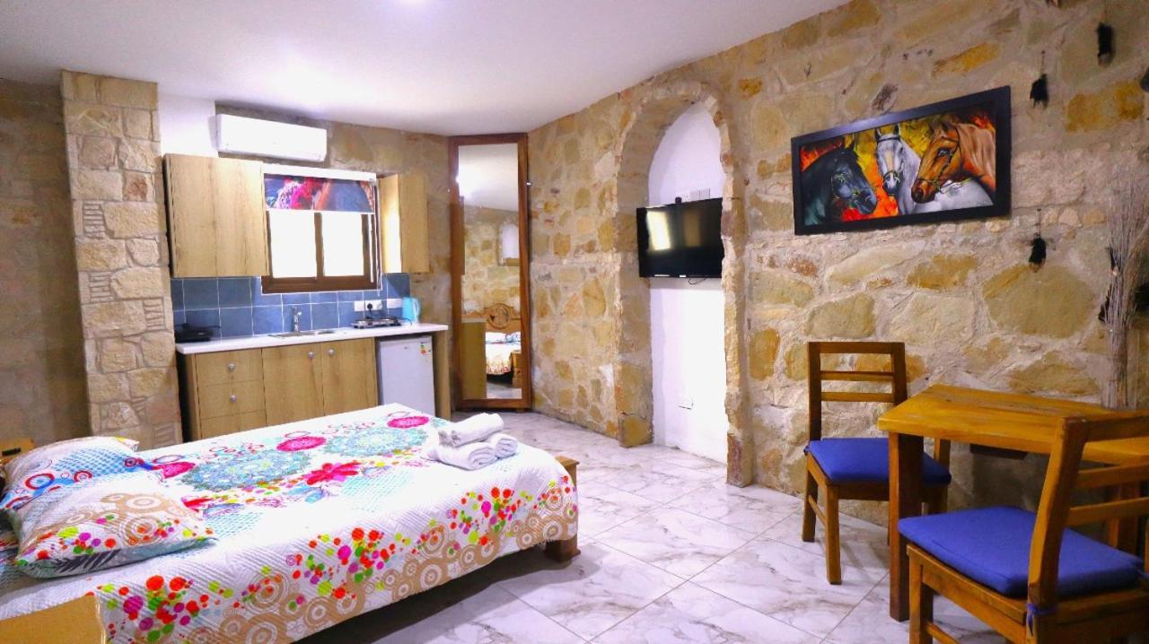 Hotel La Hacienda Cyprus Limassol Exterior foto